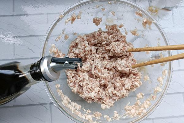 猪肉豆角馅包子的做法图解13
