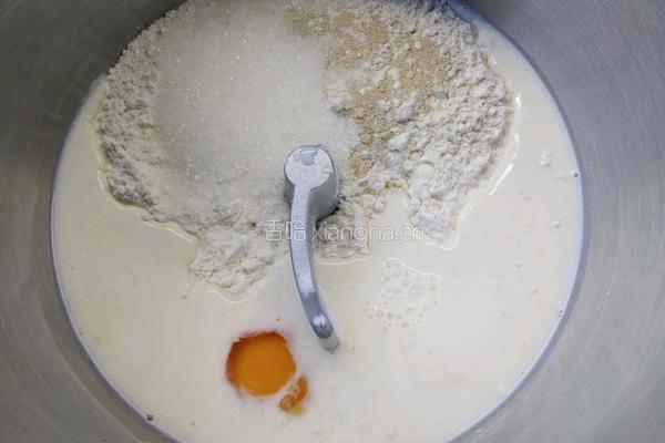 蜜豆吐司的做法图解2