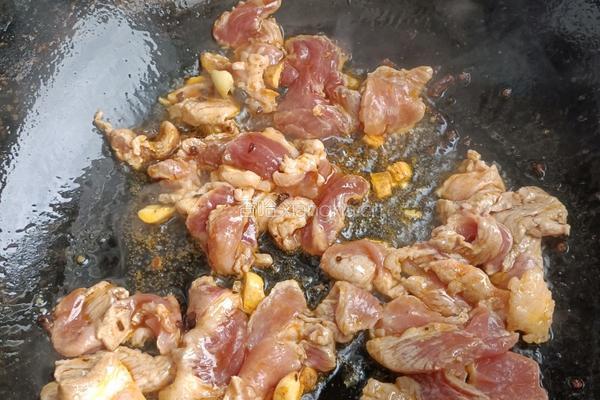 尖椒炒肉的做法图解8