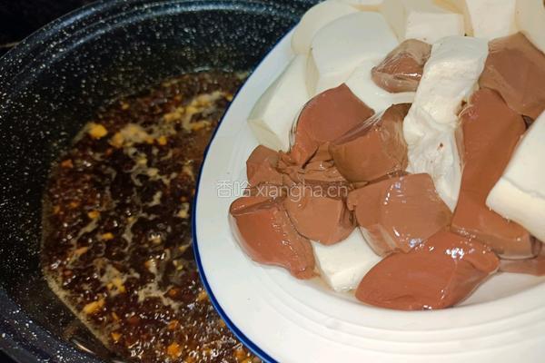 豆腐猪血烧韭菜的做法图解7