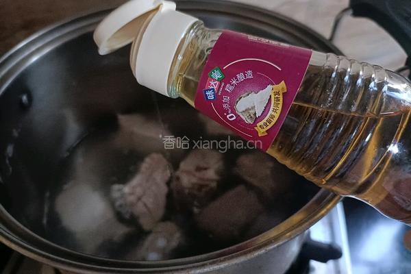 雪梨橄榄排骨汤的做法图解4