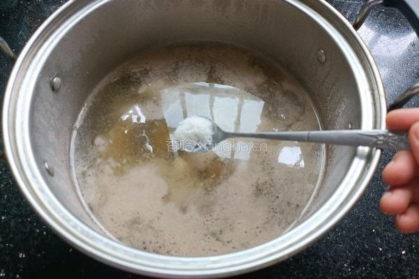 雪梨橄榄排骨汤的做法图解7