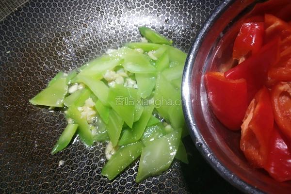 莴笋炒肉皮的做法图解4