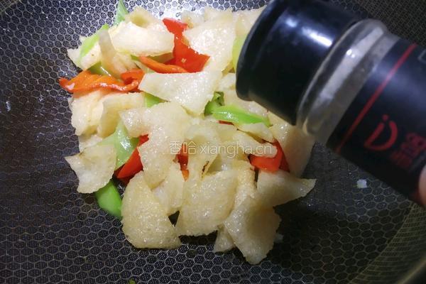 莴笋炒肉皮的做法图解8