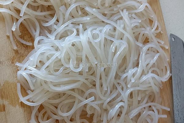 圆白菜鸡蛋粉条素馅包子的做法图解11