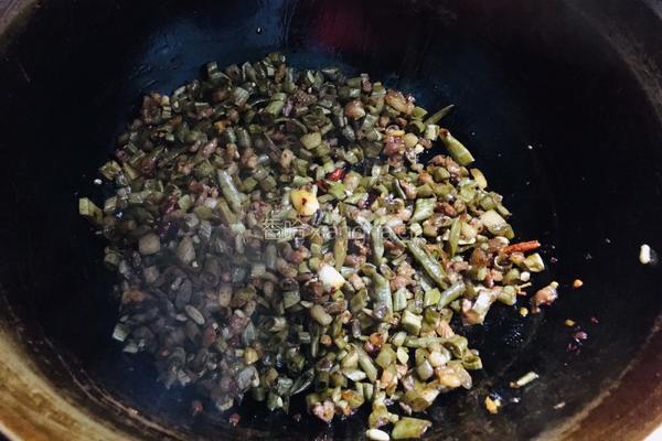酸豆角炒肉末的做法图解9