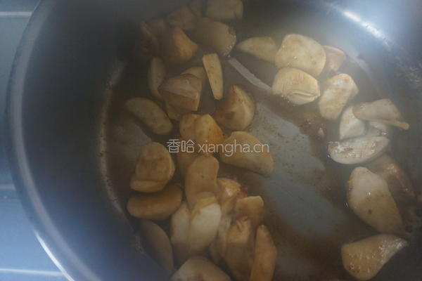  十三香杏鲍菇的做法图解3