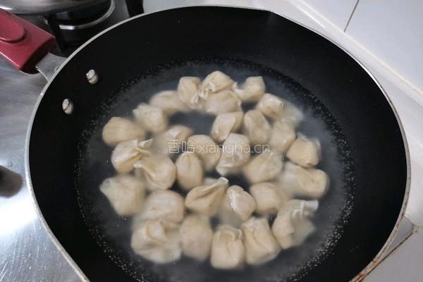 鲜肉虾仁小馄饨的做法图解2
