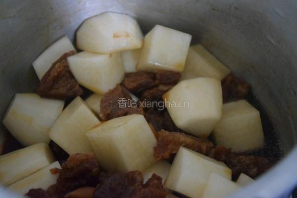 牛腩炖萝卜的做法图解9