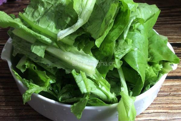 青菜蛋炒年糕的做法图解2