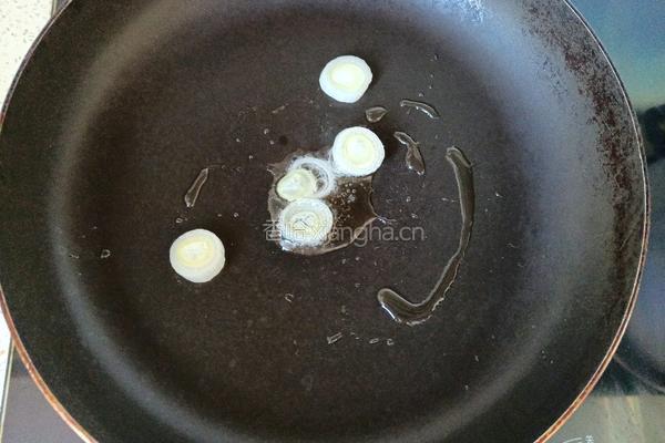 家常蘑菇炒肉的做法图解5