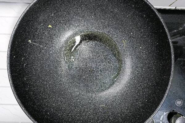 蒜黄炒鸡蛋的做法图解9