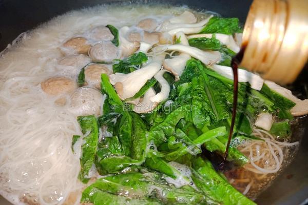 牛肉丸平菇米粉的做法图解6