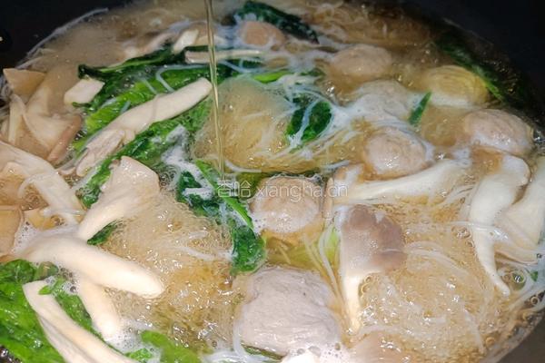 牛肉丸平菇米粉的做法图解9
