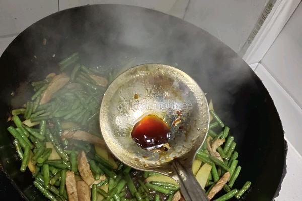 豇豆土豆条炒肉的做法图解8
