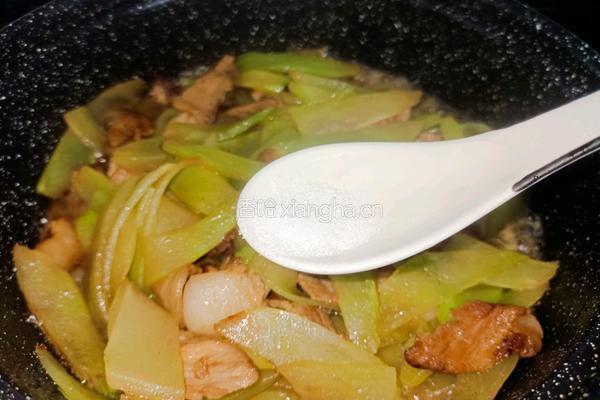 腩肉炒莴笋的做法图解10
