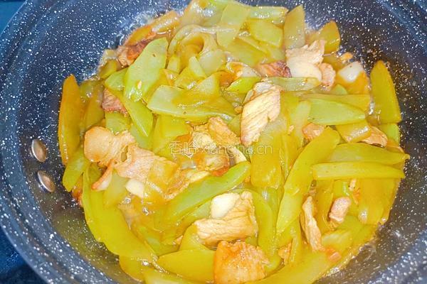 腩肉炒莴笋的做法图解11