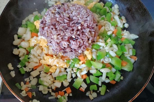 海鲜菇炒饭的做法图解10