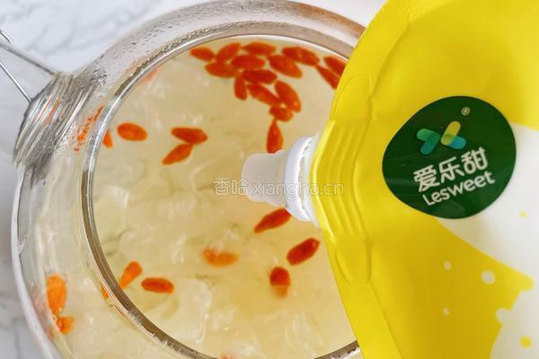 雪梨银耳汤的做法图解7