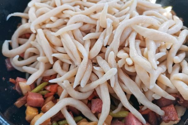 炒面鱼的做法图解6