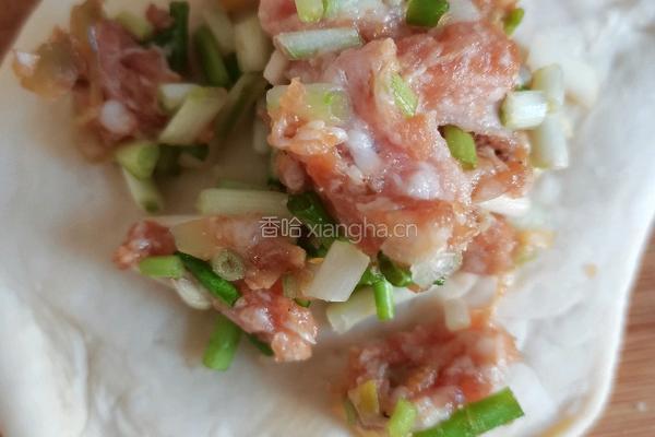 猪肉香葱榨菜锅盔的做法图解11