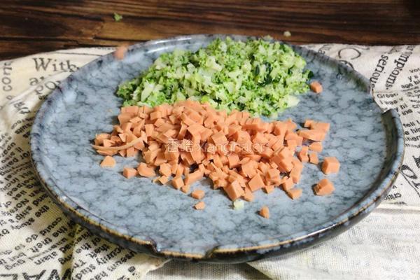 西兰花蛋饼卷的做法图解4