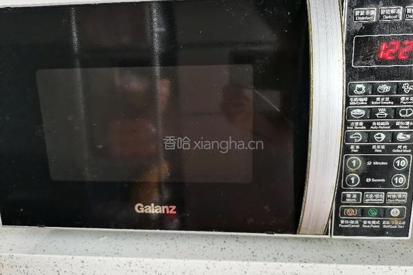 微波炉版红薯花生糕的做法图解9