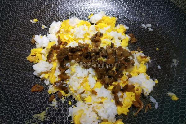 外婆菜蛋炒饭的做法图解8
