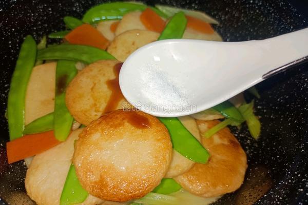 荷兰豆墨鱼饼的做法图解9