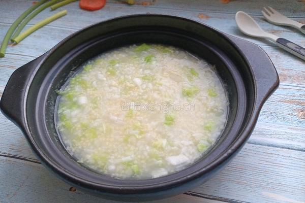 二米白菜砂锅粥的做法图解1