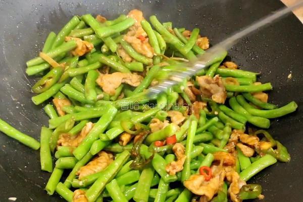 肉沫炒豇豆的做法图解8
