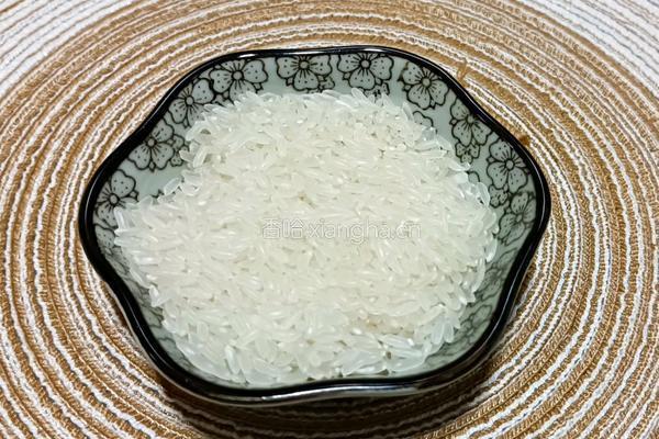 三色糙米粥的做法图解2