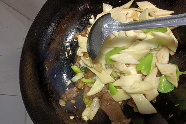 杏鲍菇炒肉的做法图解11