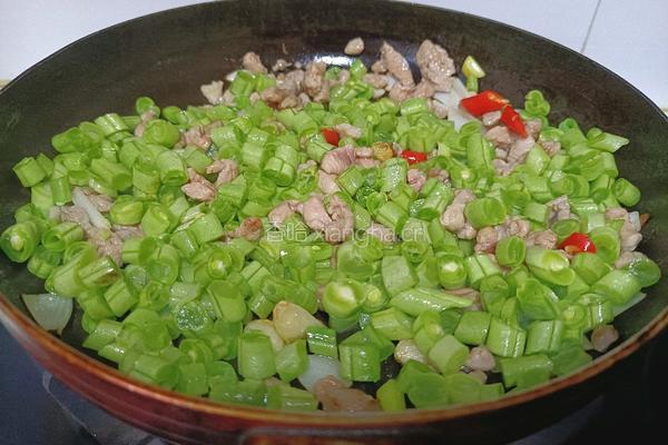 肉沫豆角拌饭的做法图解6