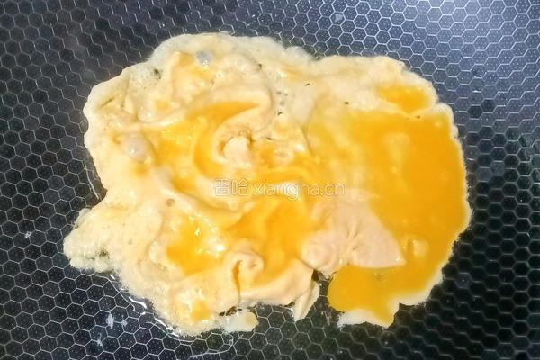 鸡蛋酸菜盖饭的做法图解5