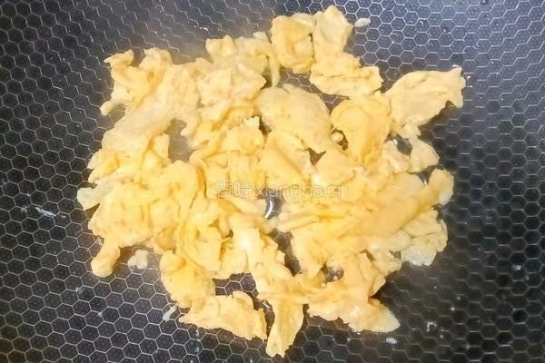 胡萝卜肉丸蛋炒饭的做法图解5