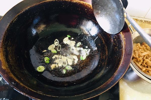 蒜苔过油肉的做法图解6
