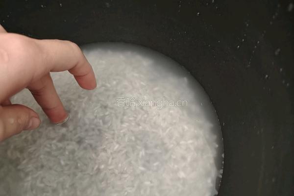 照烧鱼片盖饭的做法图解1