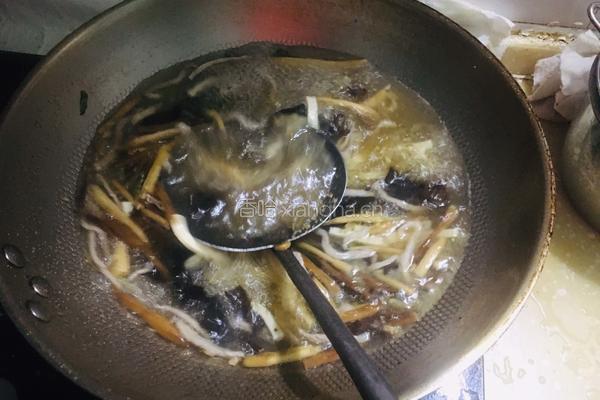 酸辣肉丝汤的做法图解6