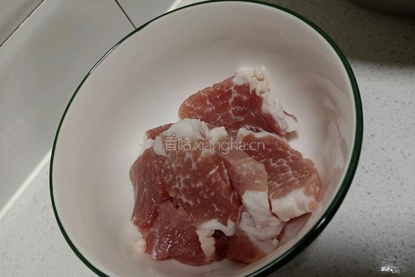 猪肉大白菜炖冻豆腐的做法图解3