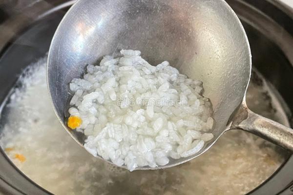 生滚海鲜粥的做法图解4