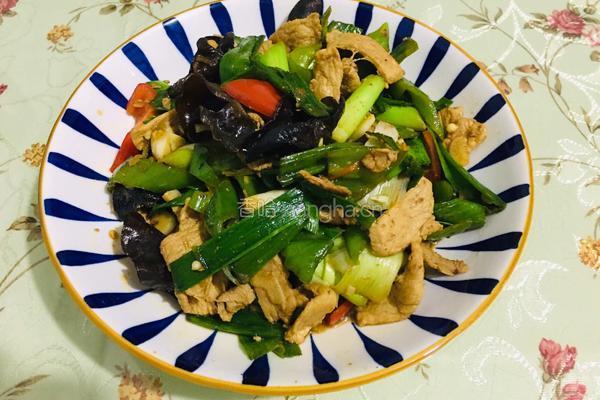 青蒜木耳炒肉片的做法图解9