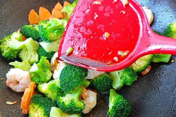 虾仁西蓝花盖饭的做法图解10