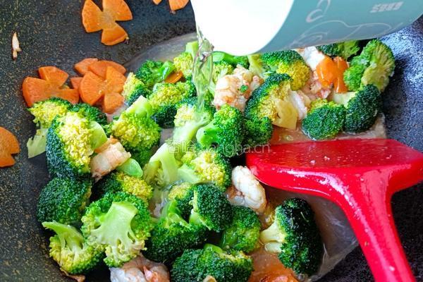 虾仁西蓝花盖饭的做法图解14