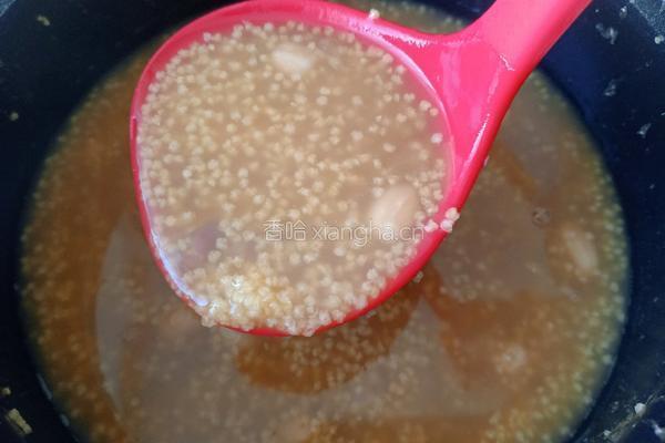 红豆花生小米粥的做法图解6