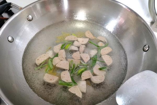 肉饼鸡蛋汤泡饭的做法图解5