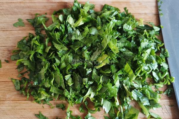 芹菜叶小饼的做法图解2