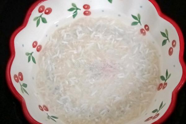 腊肠鹌鹑蛋蒸饭的做法图解3