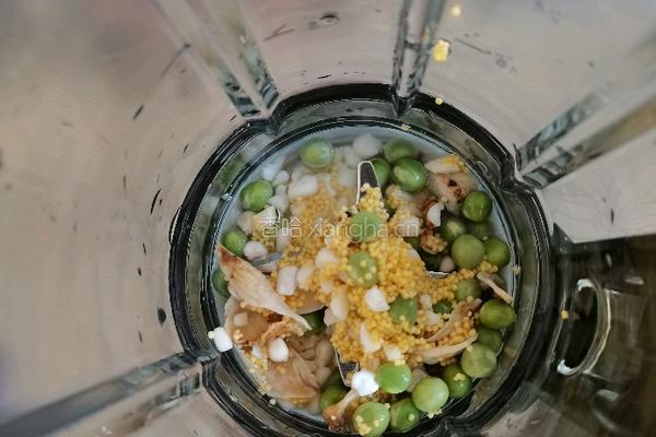 豌豆小米粘玉米粒百合冰糖米糊的做法图解3