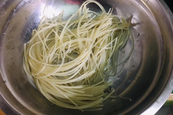 萝卜丸子豆腐汤的做法图解1